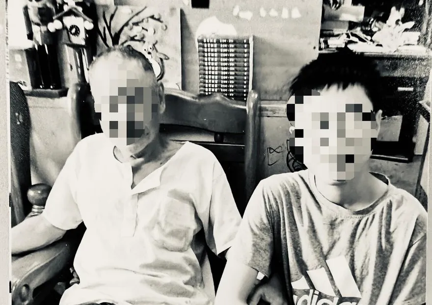 5億高中生/與「爺爺」合照其實是父子照！少年驚人家世隨命案曝光