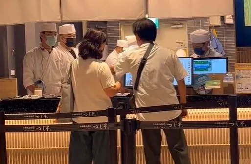 影/不想還「湯罐」瞬變中二病！阿北逼「用日文道歉」、討到壽司才消氣