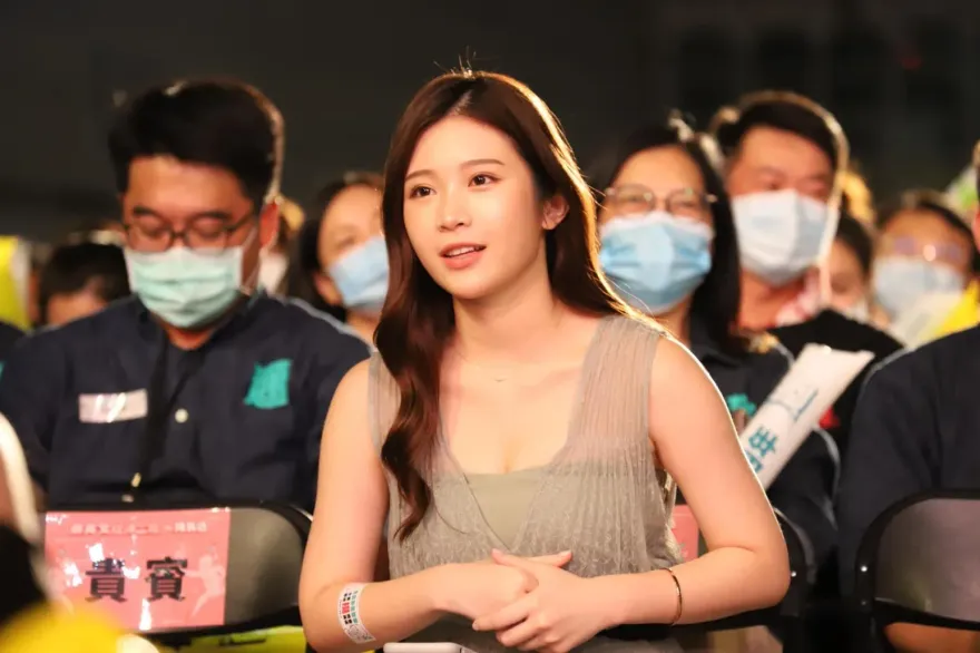 雞排妹傳選中正萬華立委  5個對手說話了