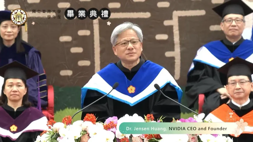 影/「1兆男」黃仁勳演講大談AI  開場大秀台語！笑稱不標準：越想越緊張