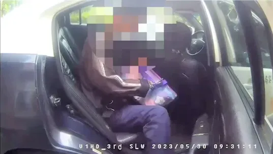 影/竟把「慶記」直接帶進法院！X光機高清顯示法警看傻　他辯：工地撿到