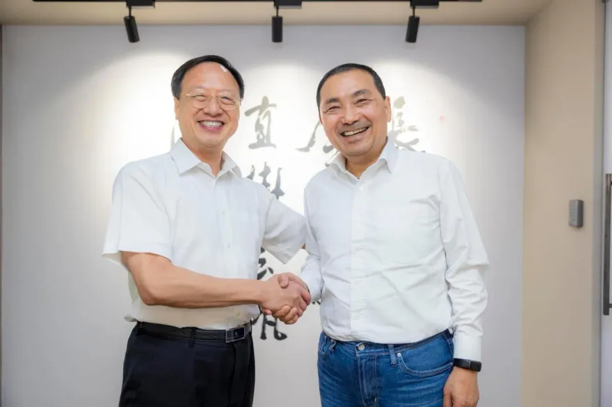 拜會江宜樺暢談能源議題　侯友宜：台灣別天方夜譚「用愛發電」