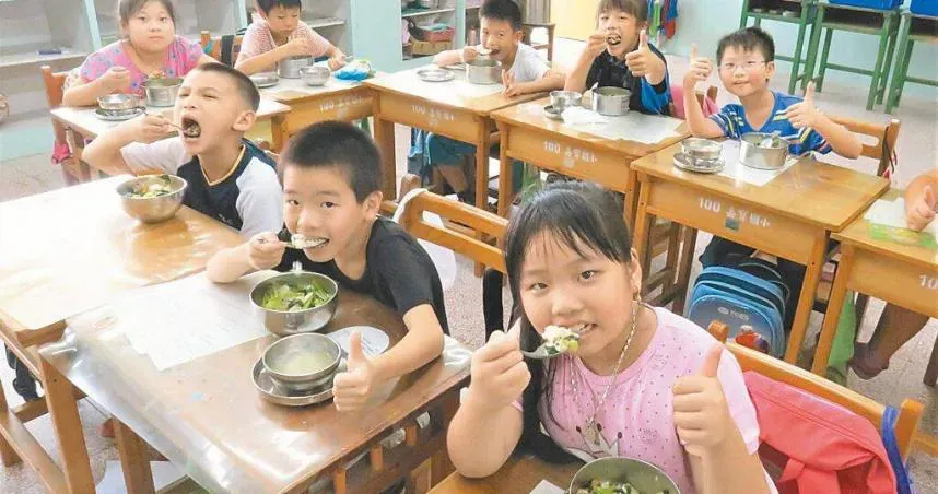 營養午餐調漲！新北59校新學年擬漲5元　弱勢學童不受影響