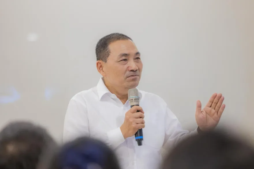 傅崐萁、曾柏文接連捲性騷案　侯友宜說話了