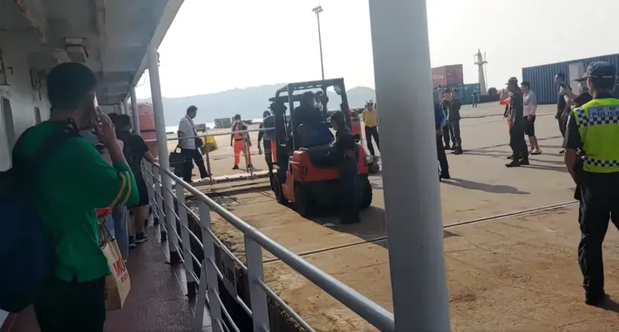 影/「台馬之星」結束12小時海上漂流　389名旅客今下午4時安全登陸