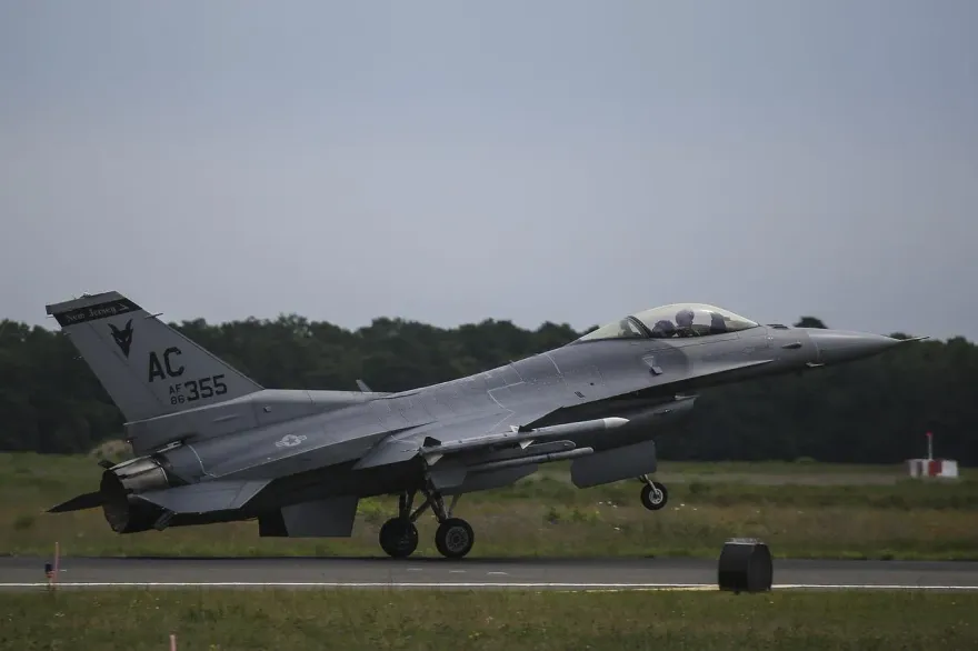 共機逼台「空防三線」快沒了？最新街訪結果出爐