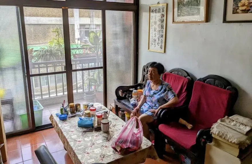 新北女離家出走音訊全無成浮屍　警150天後助她回家母淚謝