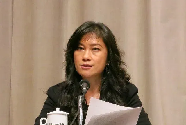 谷辣斯小三案要開庭了　「聖母峰」不倫人夫隨扈拚生Lucy賠百萬？花蓮地院分案進度曝光