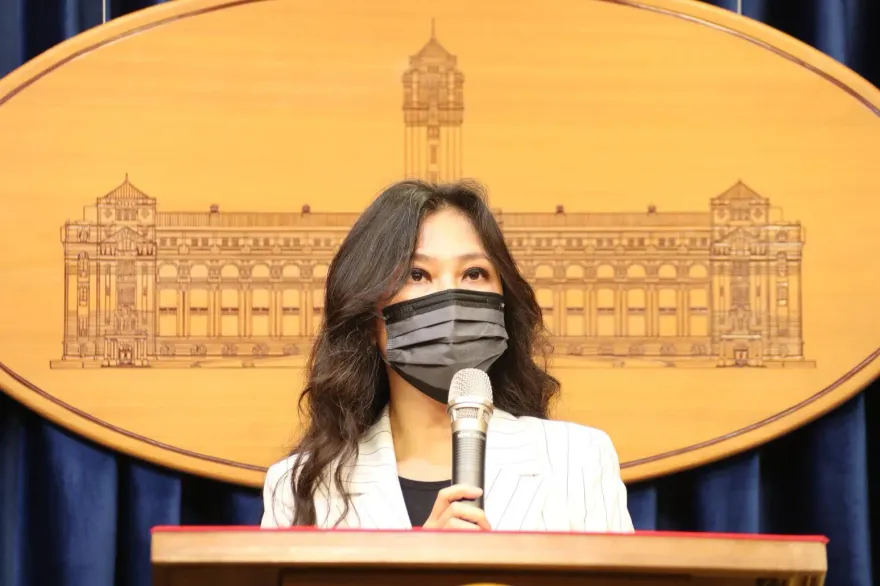 谷辣斯稱隨扈「服藥夢遊」才會脫序！名醫狠酸：吃什麼藥這麼嗨？