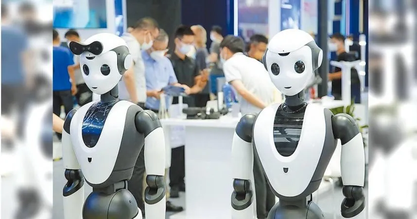 影/俄發表首款AI機器人當場「仆街」慘摔！尷尬畫面網瘋傳