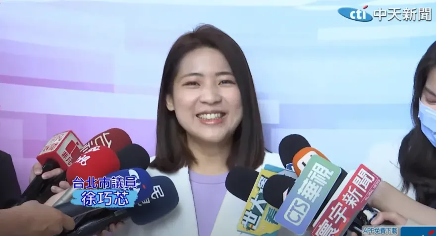 直播吃堅果遭側翼出征！徐巧芯不忍了宣佈「這時間」辦抽獎加碼送