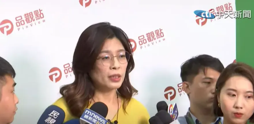 影/鄭麗文哭了！挨批分化團結　大喊去留不重要：請黨中央考慮韓國瑜