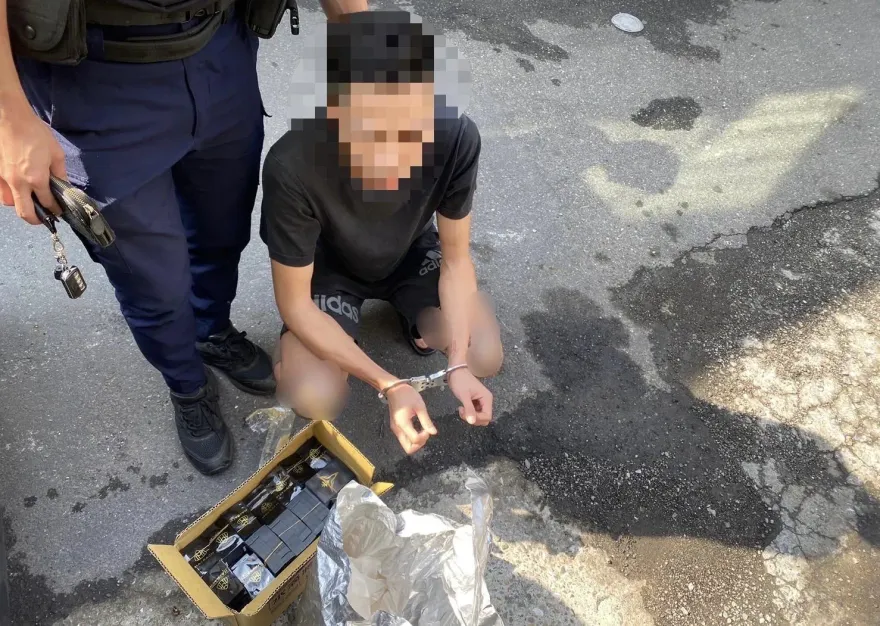 影/行動毒超商！「5條通」男遭攔下　車上有萬人份卡西酮