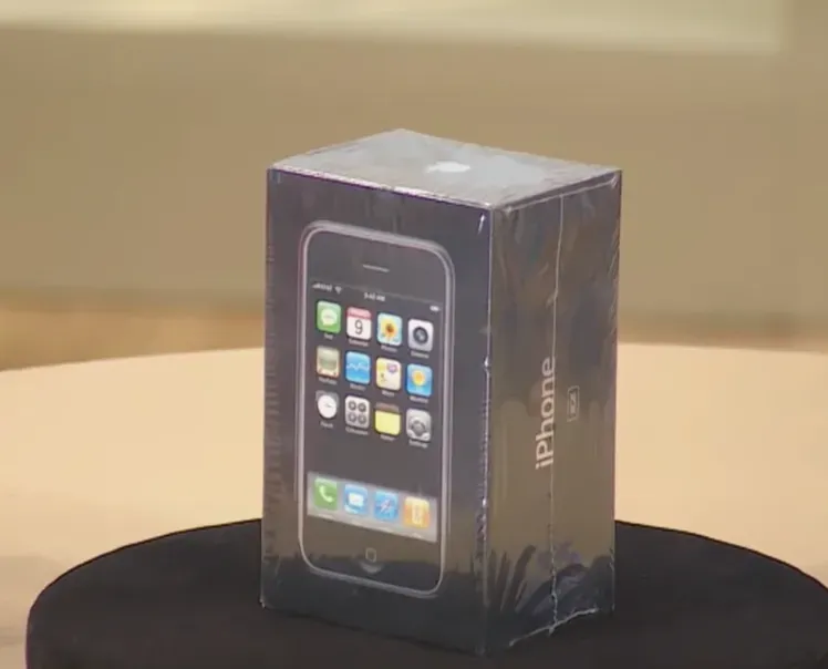 極稀有4GB「初代iPhone」拍賣出破天荒價格　遠超估價2倍