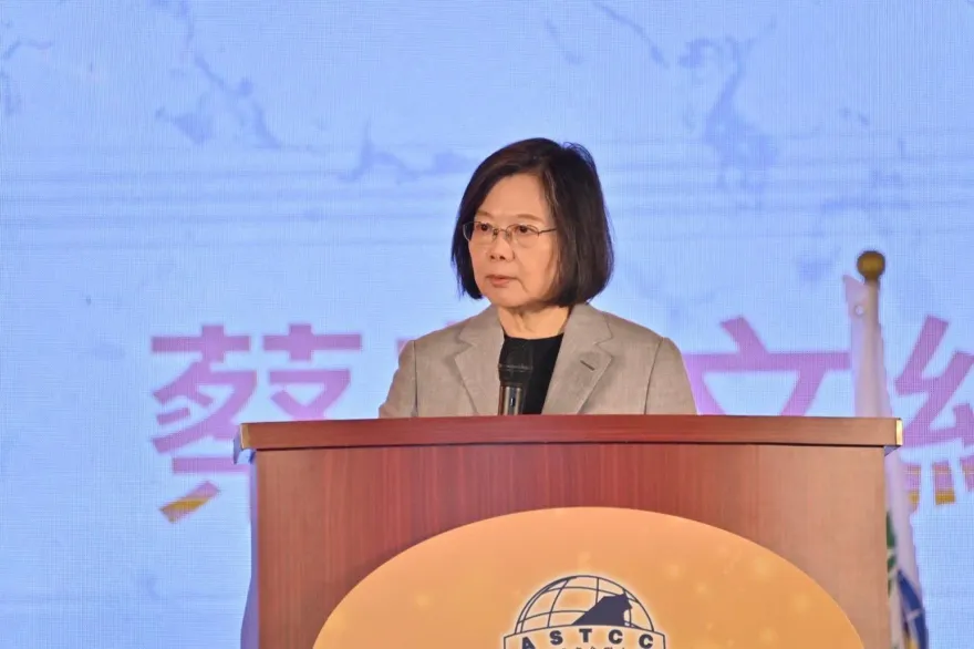 蔡英文最新民調陷執政困境！ 游盈隆直言：看來2024情況不太妙