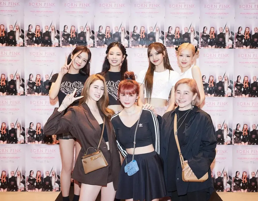 歐陽妮妮曬與BLACKPINK超狂合照！傅娟也在場　網酸：有錢人不一樣