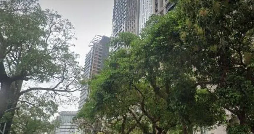 退租日爆驚悚命案！台中豪宅男子18樓墜樓亡　「身首分離」住戶嚇壞