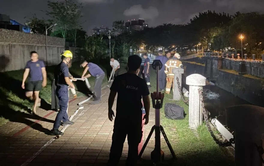 影/高雄女學霸深夜練機車魂斷排水溝！校方不捨：她夢想當英文老師