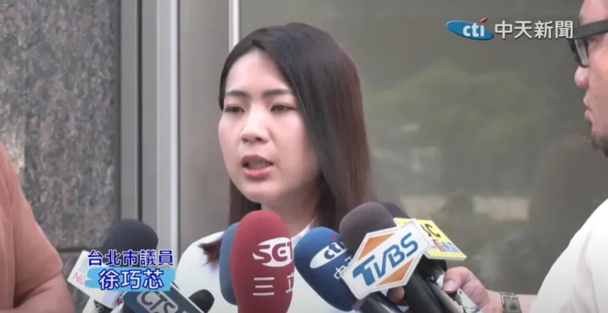 怒槓黃偉哲、黃智賢　徐巧芯：我促成兄妹和解應列好人好事代表