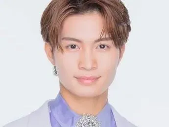 影/壽司郎屁孩翻版！21歲傑尼斯偶像「拿泡芙砸牆」…超失控畫面瘋傳