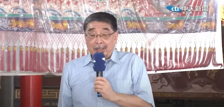 影/轟民進黨全面執政無法無天　施正鋒嘆：蔡英文淪民選皇帝