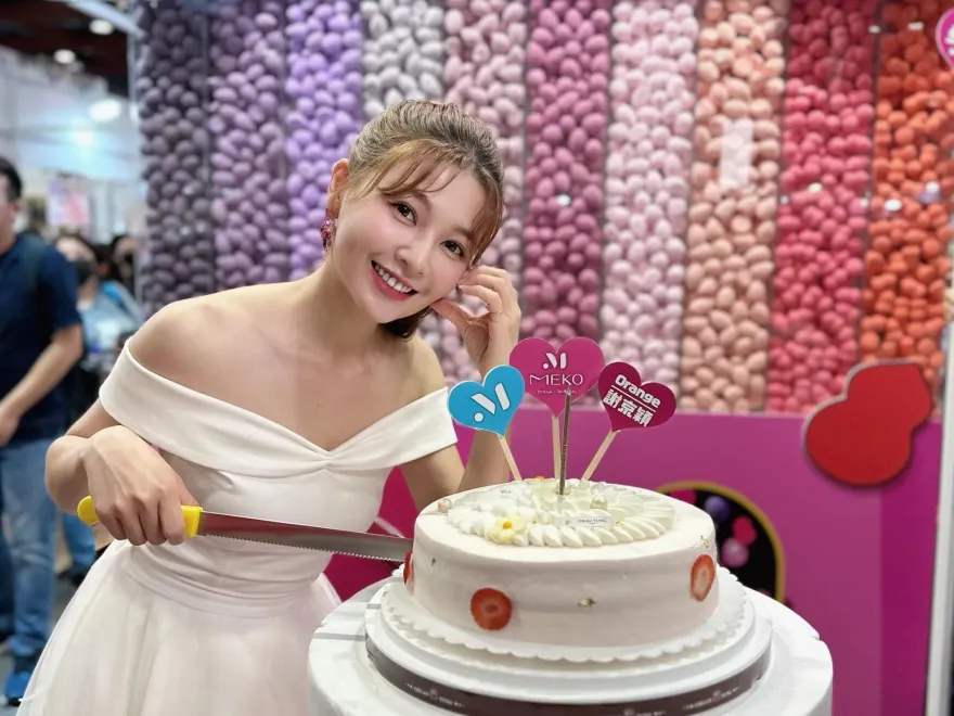 認愛書偉後首現身！謝京穎甜笑：叫他把拔　大方認「以結婚為前提」發展