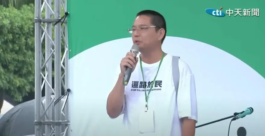 參加遊行慘遭酸民出征　余爸爸發6聲明嘆：終於領教側翼的厲害