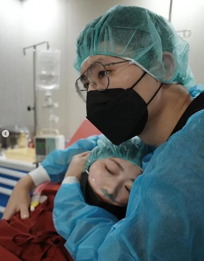 驚喜！未婚女星深夜發文宣布生子！孩子的爸身分揭曉是「小2歲男星」