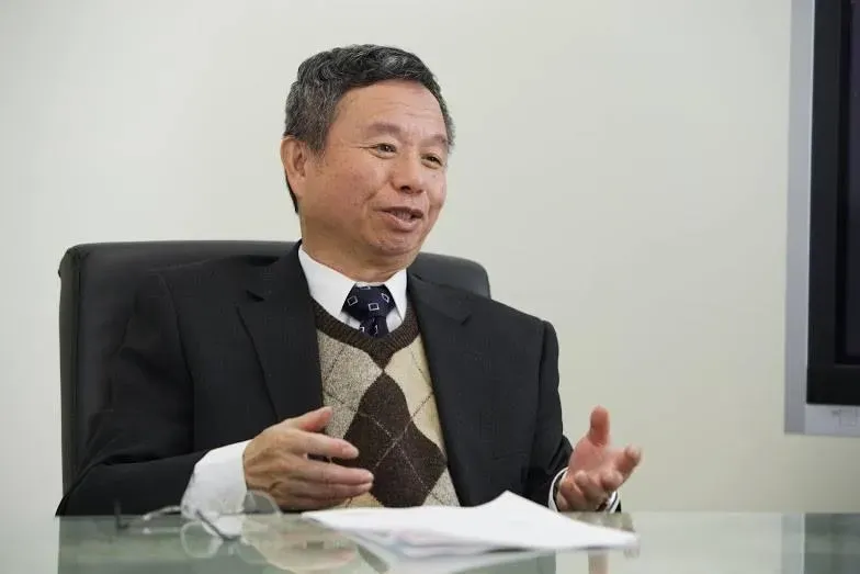 楊志良脫口「沒辦法修理蔡英文所以打老婆」　遭總統府譴責：向社會大眾道歉