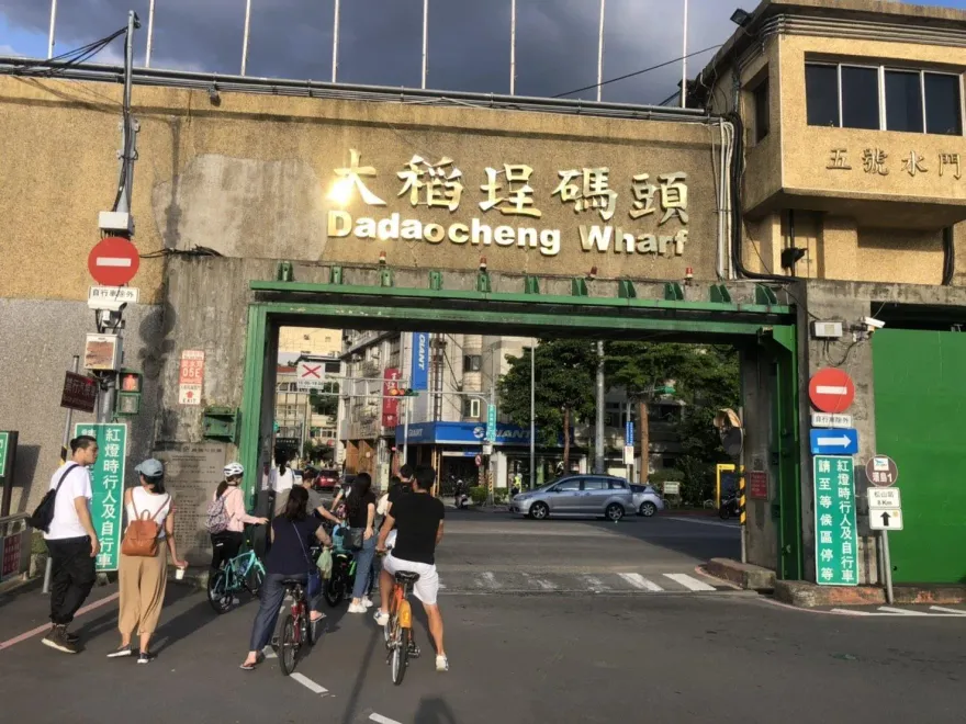 車主快移車！北市部分水門「6點後只出不進」　這2區開放部分紅黃線停車