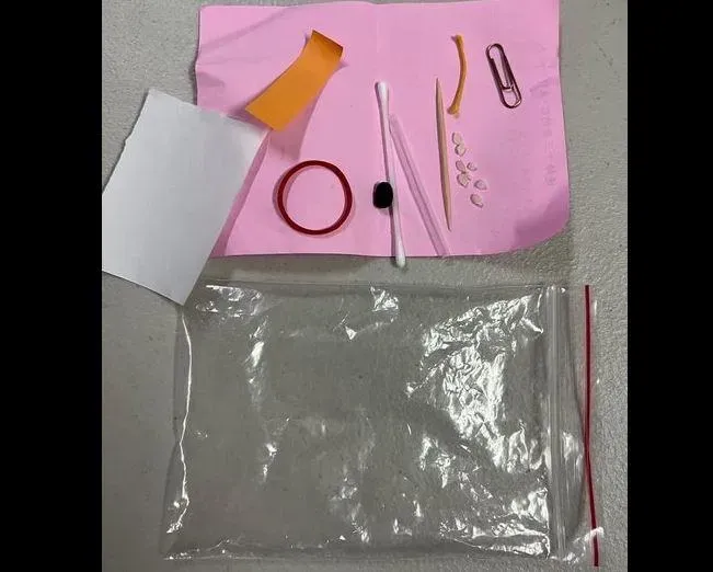 高雄國一新生「13樣入學禮」　網全看傻：這是製造垃圾吧