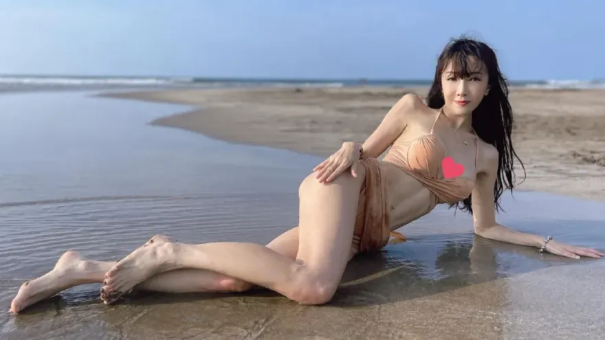 昔被乾哥1晚侵犯多次、走路發抖！胡文英揭16歲陰影...挨酸「蹭熱度」反擊了