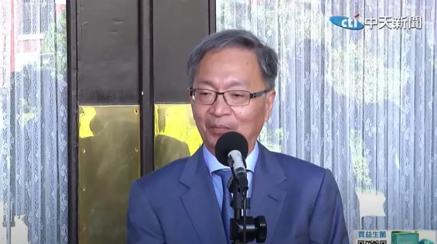 有夠狀況外！薛瑞元誤指已恢復陸客來台醫美健檢　網轟：到底混幾點的