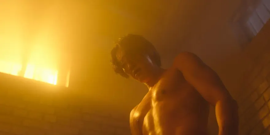 最帥惡人專業戶！金英光新劇預告脫了　大秀結實好身材