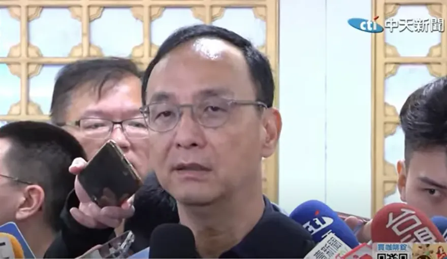 影/最新政黨傾向民調「藍上綠下」太震撼！朱立倫喊：民進黨施政天怒人怨！