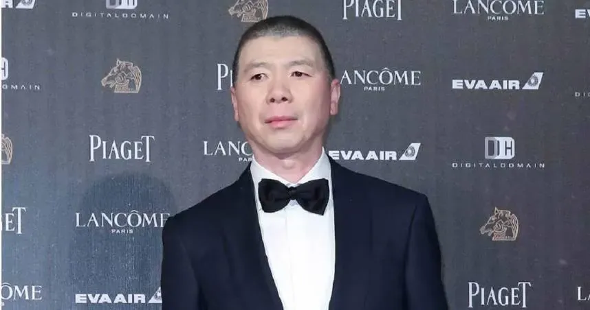 馮小剛遭爆命危！傳妻潰喊「再多錢都沒用」…本人現身回應了