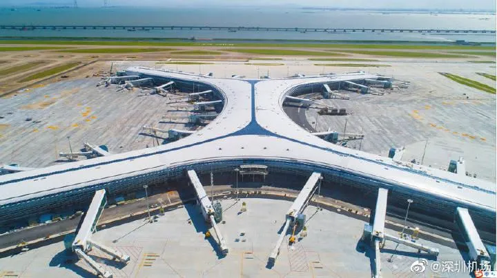 周邊出現「發光的」不明升空物　深圳機場23日深夜航班嚴重誤點