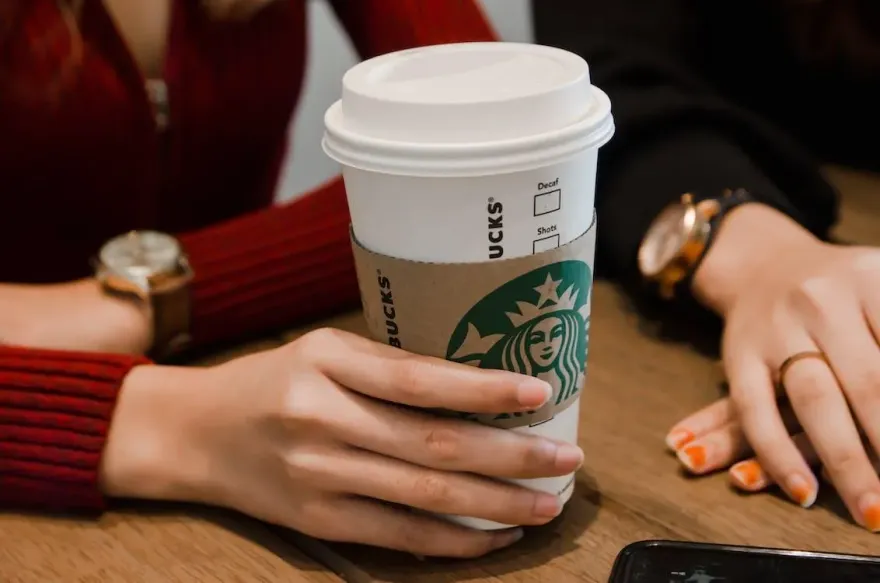 星巴克推「免費升級特大杯」　超商咖啡第2杯只要5元