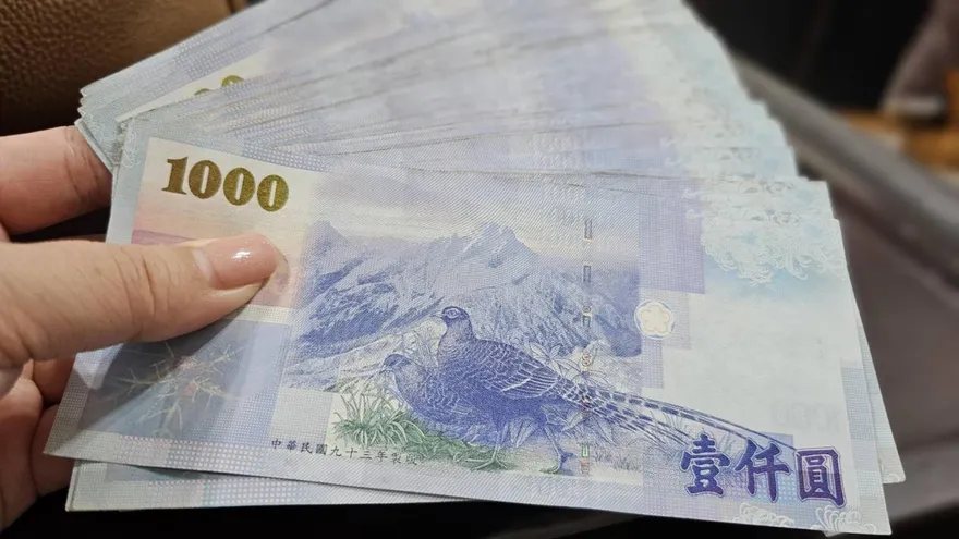 國保生育給付4.2萬今入帳　月底10筆津貼陸續發放