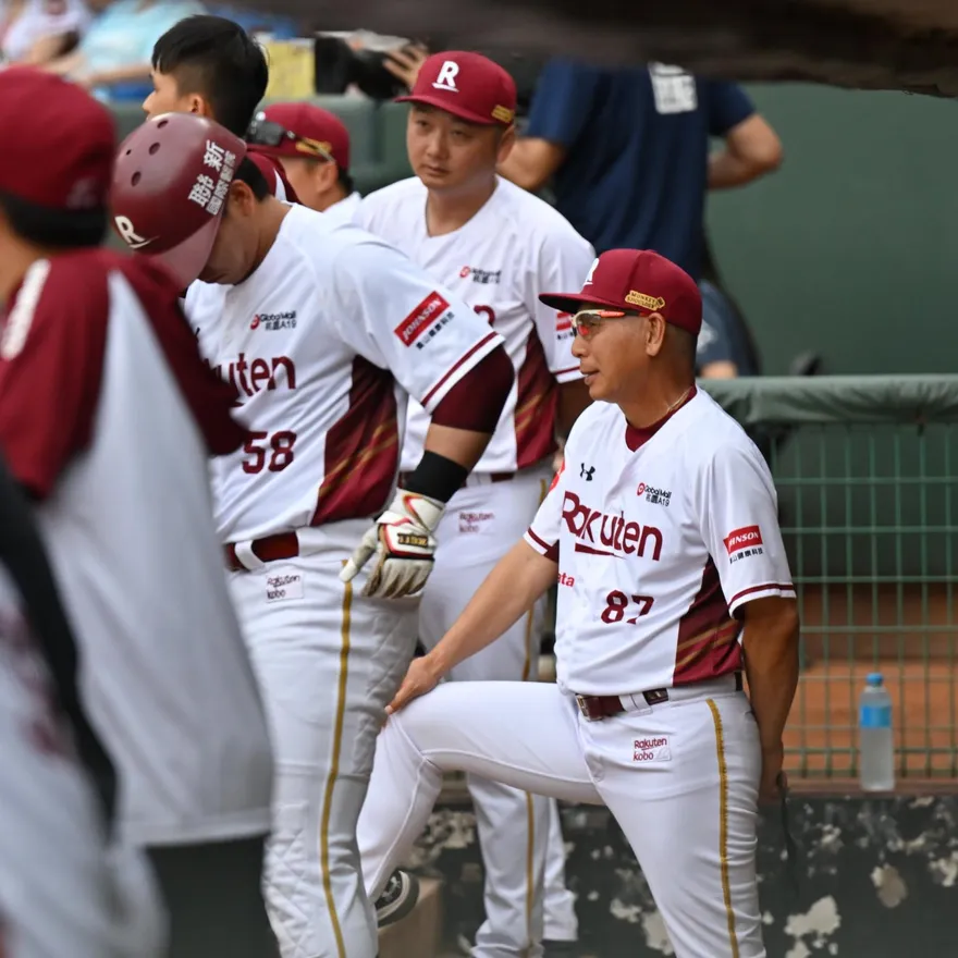 中職/古久保健二卸任！樂天桃猿領隊：新教頭不限國籍