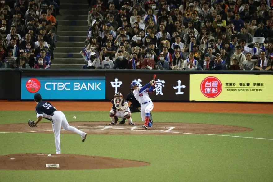 亞錦賽/球迷有巨蛋免驚！台北賽事照打　台中下雨蓋帆布延後