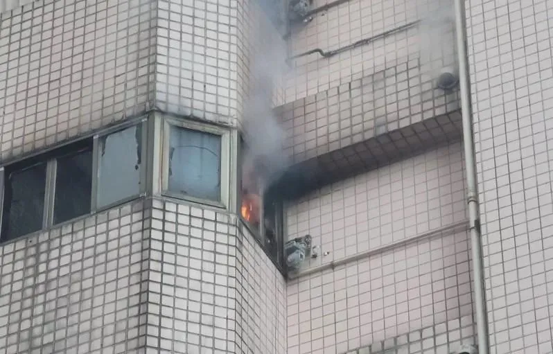 快訊/基隆龍騰大地傳火警！　幸無人傷亡、起火原因待查