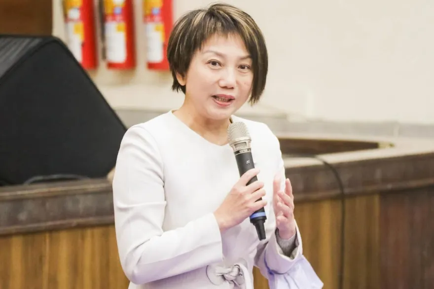 范雲證實「魔性笑聲」是劉世芳：看馬太鞍溪橋斷苦笑