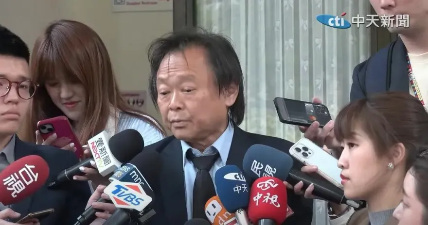 質詢風波綠營主戰派不下車會很危險！黃揚明揭王世堅「踩煞車」內幕