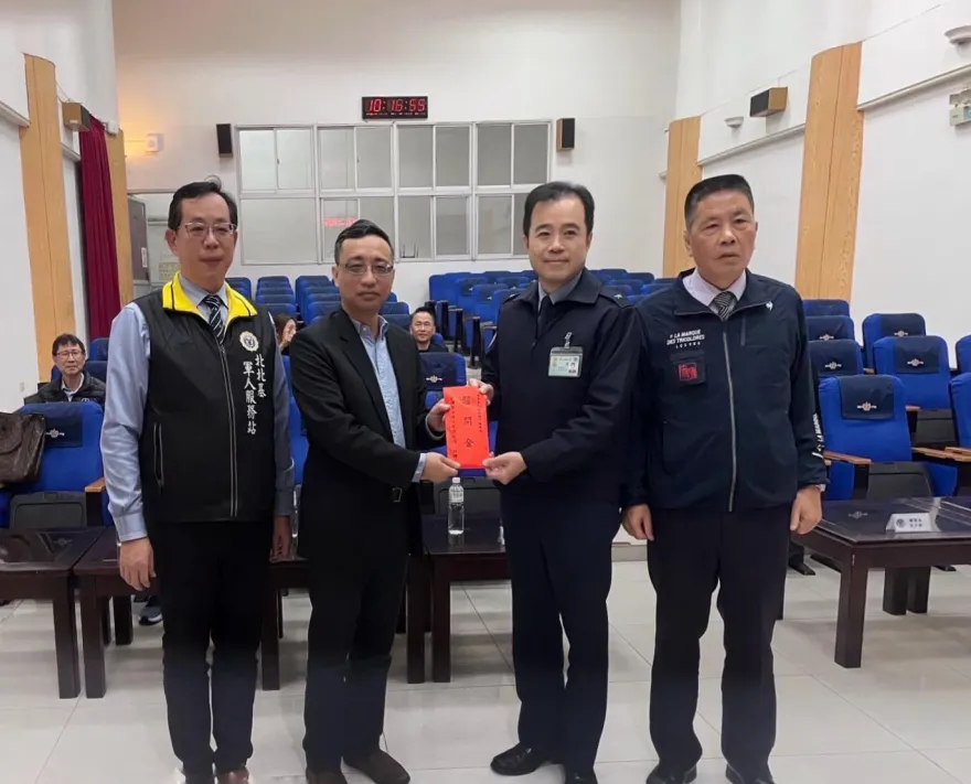 數博整合公司董事長張志綸率敬軍團　慰問空軍第3聯隊