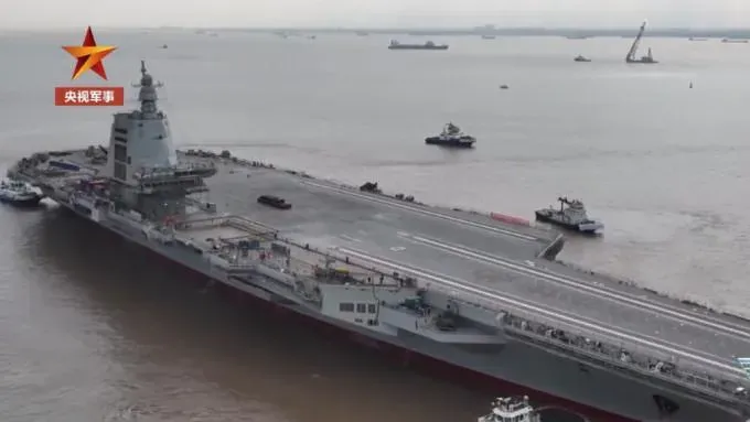 陸第三艘航母福建艦即將海試？軍事專家：快了！為期不遠