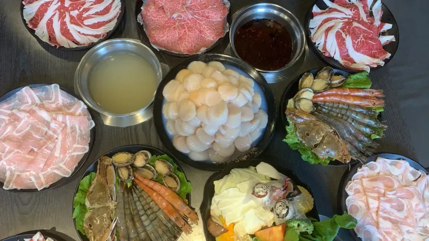 影/台日友好！正宗帆立貝尺寸與50元銅板雷同　「4大餐飲」免費試吃開跑