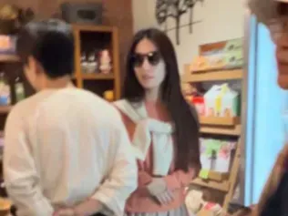 0偽裝出遊！田馥甄過年盡孝遛爸媽　「中性女友人相陪」感情狀態引關注