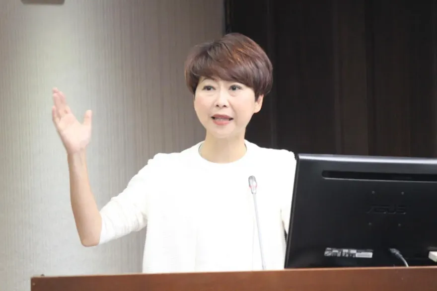 陳亭妃突喊「好可怕喔！當家鬧事？同志抹黑出動了」　開戰提告二人求償100萬元