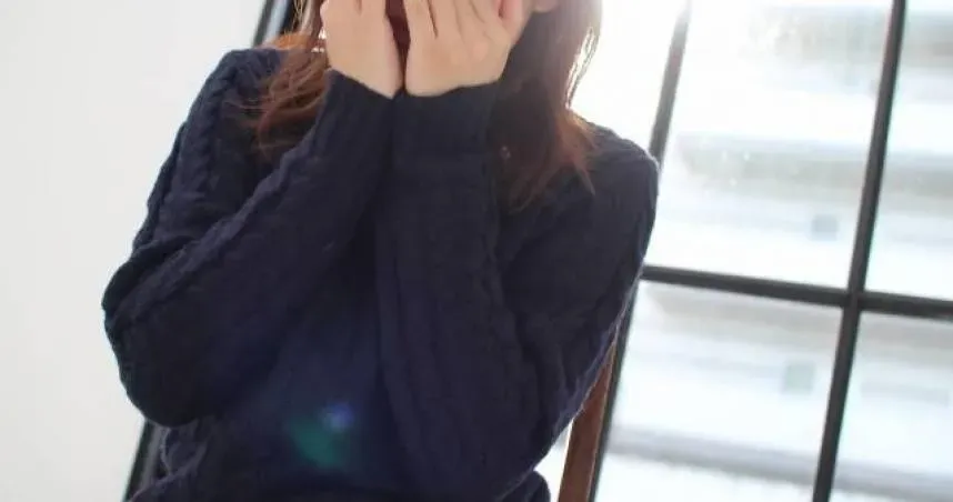 母親偷藏50萬給弟弟！「重男輕女」讓她心寒：還要盡孝嗎？　許常德曝沒有不好